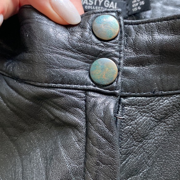 NASTY GAL Leather Shorts - Picture 4 of 8